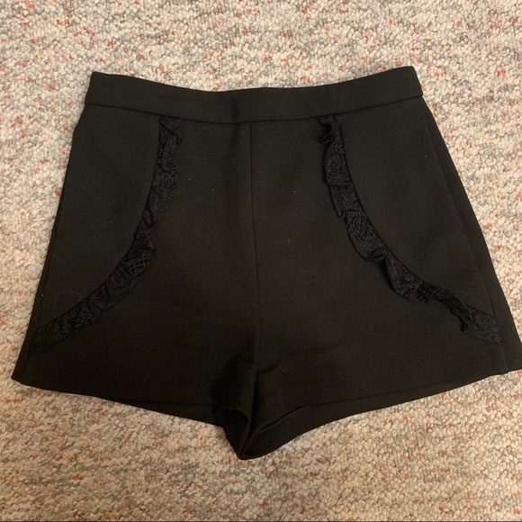 MAJE Inala Ruffle Trim Shorts - Picture 2 of 8